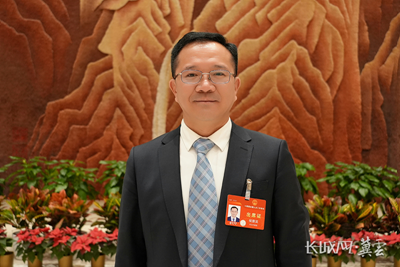 代表履責，兩會聲音｜中國樂凱黨委書記、董事長侯景濱履職盡責、建言獻策